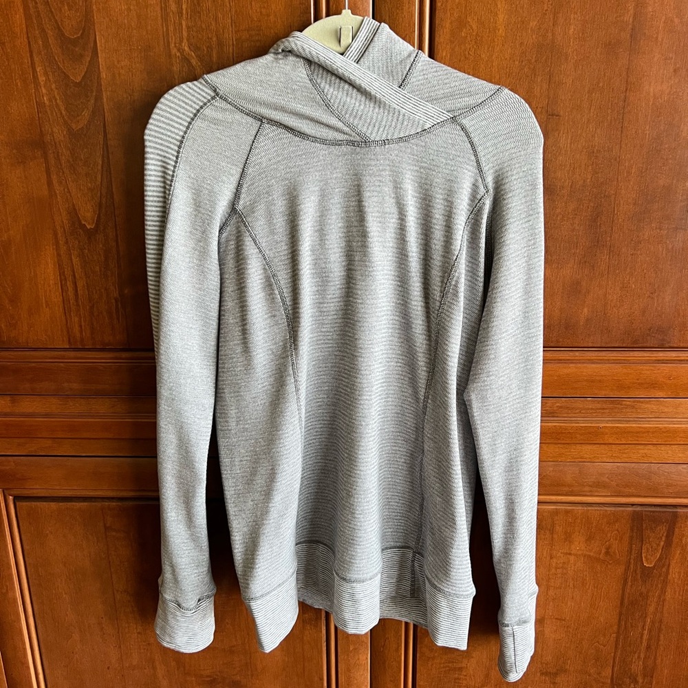 Lululemon think fast hoodie